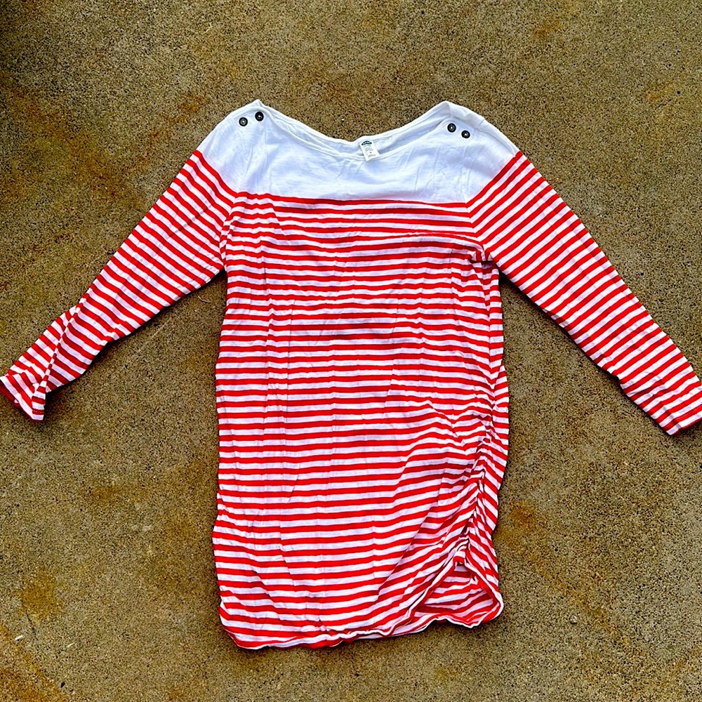 Medium maternity shirt